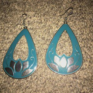 Bold Metal Dangle Earings